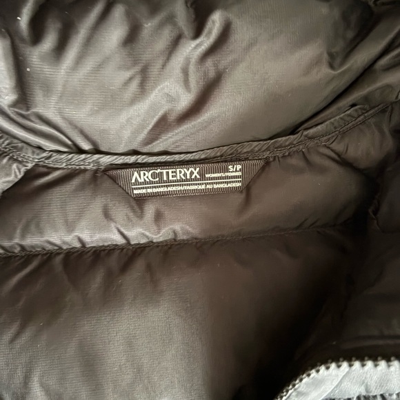 Arc’teryx Thorium Puffer Size Small - Picture 5 of 7
